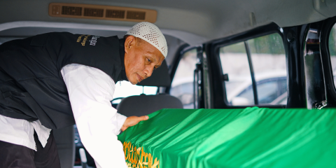PETUGAS